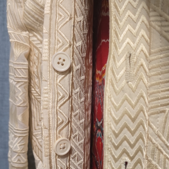 Luxurious Cream Brocade Textured Women's Blazer By Khaadi Size 10 - Picture 5 of 16